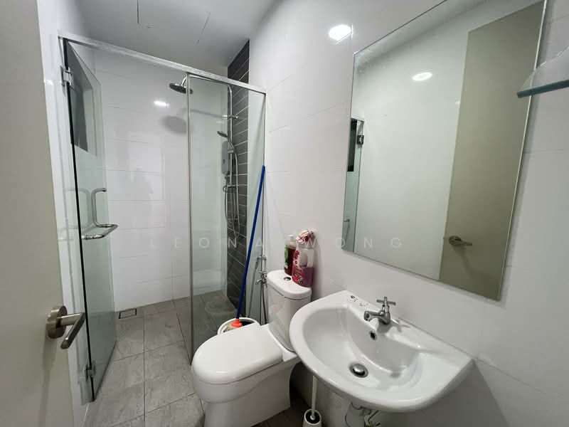 D'Aman Residences @ Puchong untuk Untuk Disewa - RM 1,500 /bulan, Mac 2026 - Bathroom - PropertyGuru.com.my