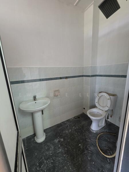 2-storey Terraced House for Sale in Ulu Tiram (Johor) - Ewe Bee Leng - Bathroom - PropertyGuru.com.my