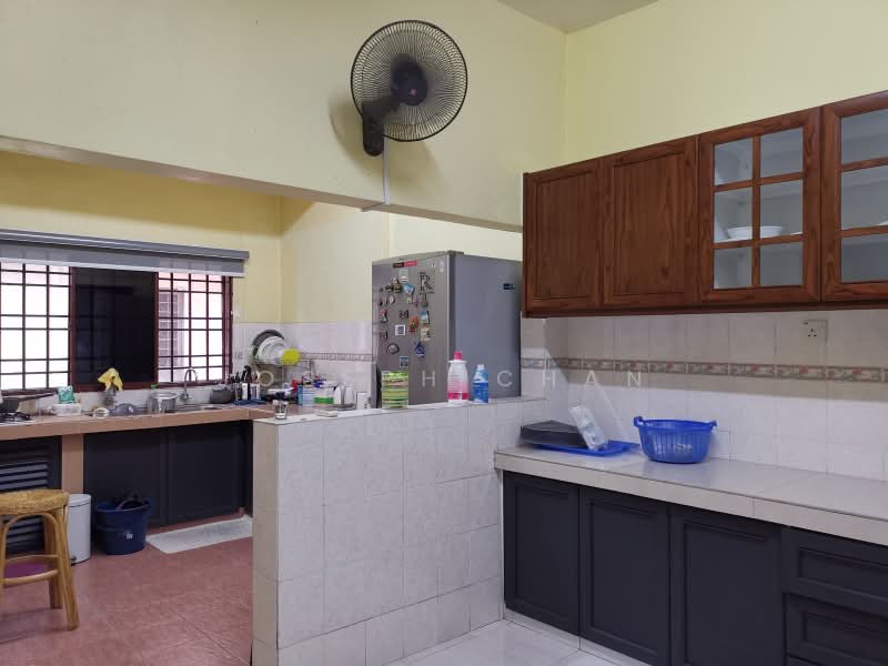 2-storey Terraced House for Sale in Shah Alam (Selangor) - Joseph Chan - Kitchen - PropertyGuru.com.my