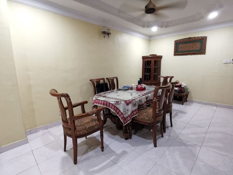 2-storey Terraced House for Sale in Shah Alam (Selangor) - Joseph Chan - Dining Room - PropertyGuru.com.my