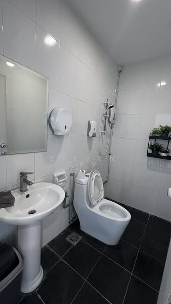 Bungalow for Sale in Setia Eco Park (Setia Alam) - Steven Tey - Bathroom - PropertyGuru.com.my