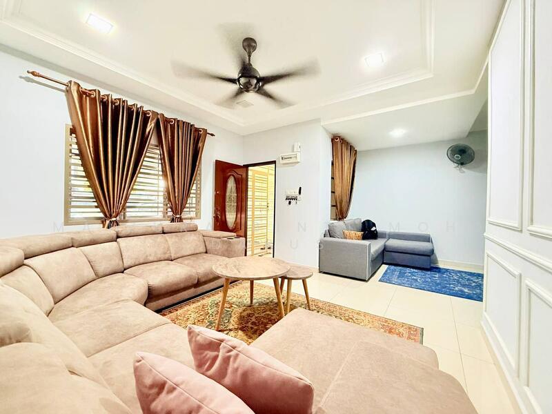 Rumah Teres untuk Dijual di Bandar Baru Senawang (Senawang) - Maizura binti Mohd Darus - Living Room - PropertyGuru.com.my