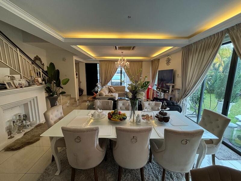 2-storey Terraced House for Sale in Diamond City (Semenyih) - Aziani Ahmad - Dining Room - PropertyGuru.com.my