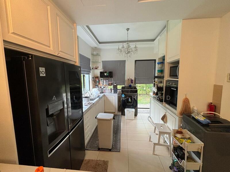 2-storey Terraced House for Sale in Diamond City (Semenyih) - Aziani Ahmad - Kitchen - PropertyGuru.com.my