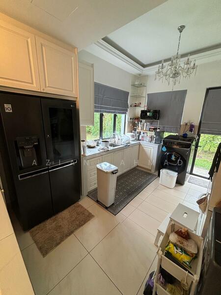 2-storey Terraced House for Sale in Diamond City (Semenyih) - Aziani Ahmad - Kitchen - PropertyGuru.com.my