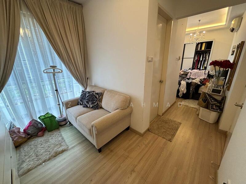 2-storey Terraced House for Sale in Diamond City (Semenyih) - Aziani Ahmad - Corridor - PropertyGuru.com.my