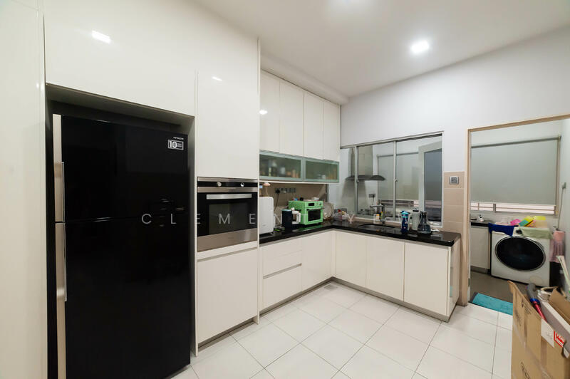 2-storey Terraced House for Sale in Setia Indah (Setia Alam) - Clement Yew - Kitchen - PropertyGuru.com.my