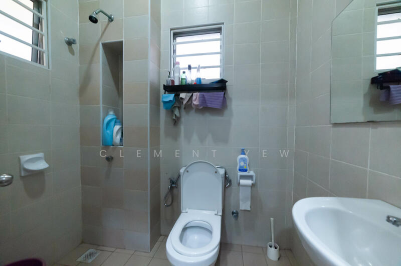 2-storey Terraced House for Sale in Setia Indah (Setia Alam) - Clement Yew - Bathroom - PropertyGuru.com.my