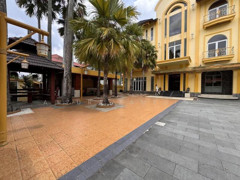 Rumah Banglo untuk Dijual di Country Heights (Kajang) - Adzura Zamedin - Exterior - PropertyGuru.com.my
