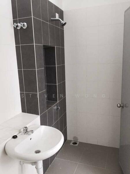 Argentea Setia Ecohill Semenyih terrace house Angusta untuk Untuk Dijual - RM 499,000, Mac 2026 - Bathroom - PropertyGuru.com.my