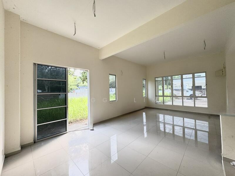 Semi-Detached House for Sale in Semenyih (Selangor) - Peggy Lim - Living Room - PropertyGuru.com.my