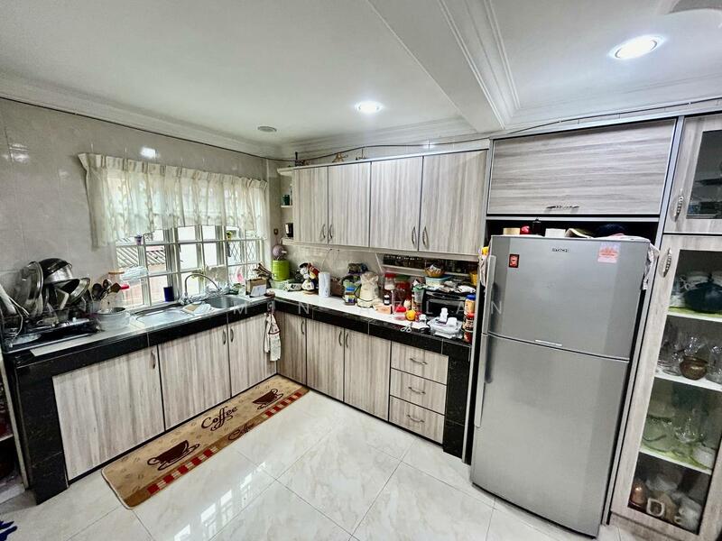 Taman Sri Gombak untuk Untuk Dijual - RM 450,000, Feb 2026 - Kitchen - PropertyGuru.com.my