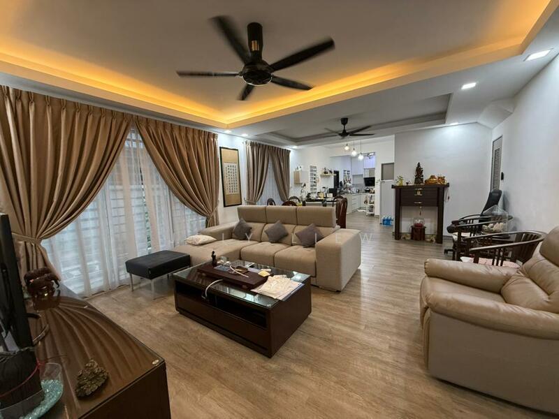 Rumah Teres 2-Tingkat untuk Dijual di Bandar Kinrara (Selangor) - Joly Liew - Living Room - PropertyGuru.com.my