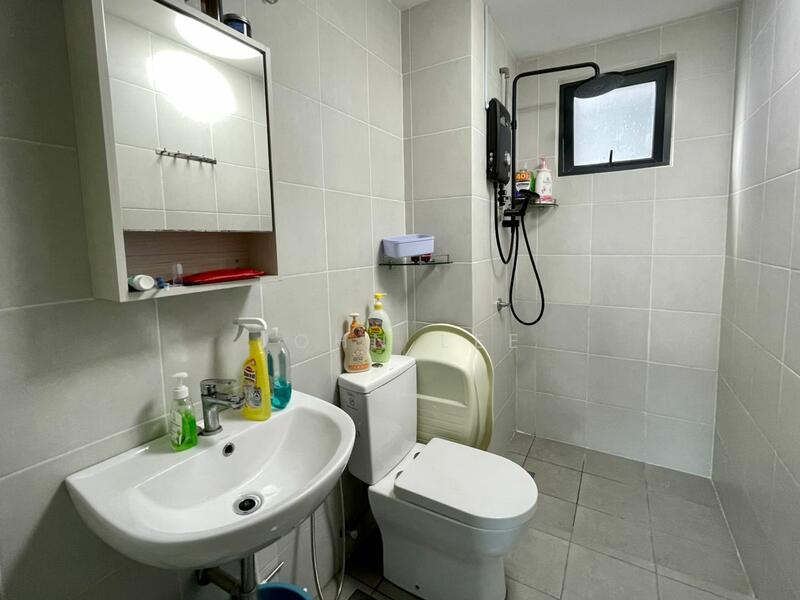 Service Residence for Sale at M Centura - John Lee - Bathroom - PropertyGuru.com.my