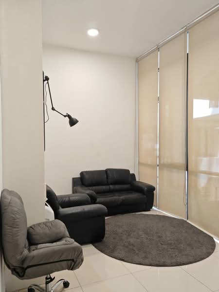 Empire Residence untuk Untuk Disewa - RM 6,200 /bulan, Mac 2026 - Living Room - PropertyGuru.com.my