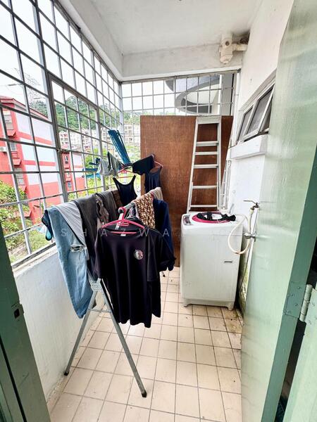 Pangsapuri untuk Dijual di Casa Venicia Apartment - Shazwan CH - Balcony - PropertyGuru.com.my
