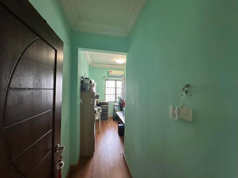 Condominium for Sale at Villa OUG - Azizol . - Corridor - PropertyGuru.com.my
