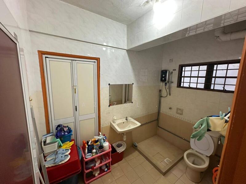 Condominium for Sale at Villa OUG - Azizol . - Bathroom - PropertyGuru.com.my
