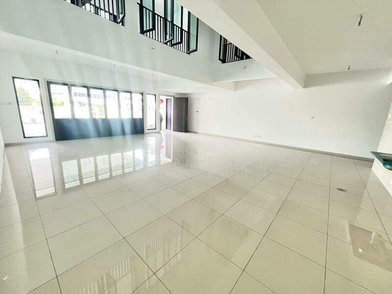 2-storey Terraced House for Sale in Shah Alam (Selangor) - Oscar Tan - Living Room - PropertyGuru.com.my