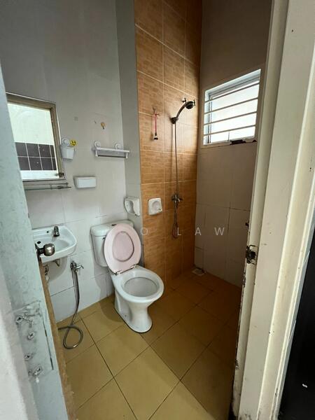 2-storey Terraced House for Sale in Bandar Saujana Putra (Tanjong Duabelas) - Mico Law - Bathroom - PropertyGuru.com.my