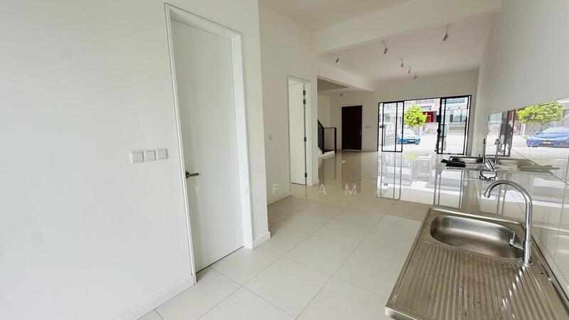2-storey Terraced House for Sale in Sungai Buloh (Selangor) - Asyraf Aman - Kitchen - PropertyGuru.com.my