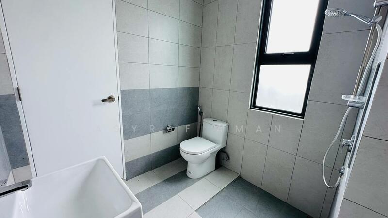 2-storey Terraced House for Sale in Sungai Buloh (Selangor) - Asyraf Aman - Bathroom - PropertyGuru.com.my