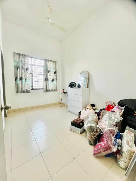 2-storey Terraced House for Sale in Shah Alam (Selangor) - Rohana Ishak - Bedroom - PropertyGuru.com.my