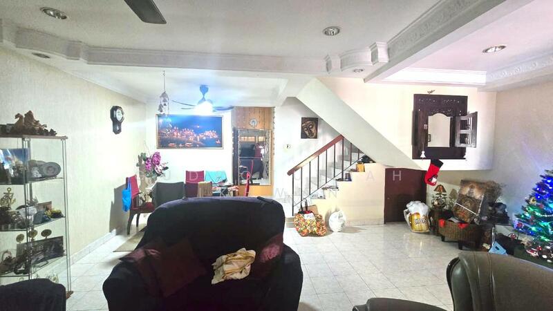 2-storey Terraced House for Sale in Taman Bukit Permai (Kajang) - Gudrotullah Ikhwan - Living Room - PropertyGuru.com.my