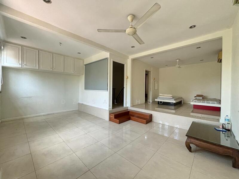 Bangsar Baru untuk Untuk Dijual - RM 2,200,000, Feb 2026 - Living Room - PropertyGuru.com.my