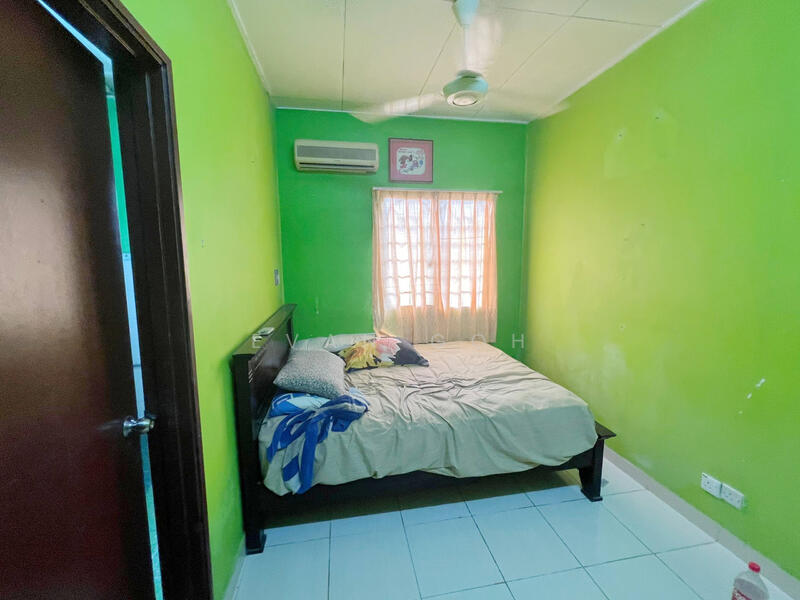 2-storey Terraced House for Sale in Saujana Puchong (Puchong) - Evan Goh - Bedroom - PropertyGuru.com.my