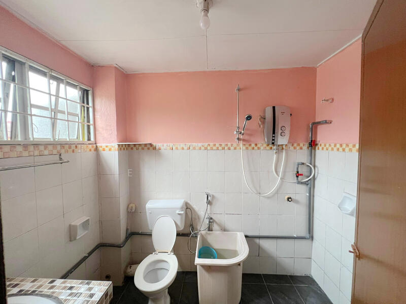 2-storey Terraced House for Sale in Saujana Puchong (Puchong) - Evan Goh - Bathroom - PropertyGuru.com.my