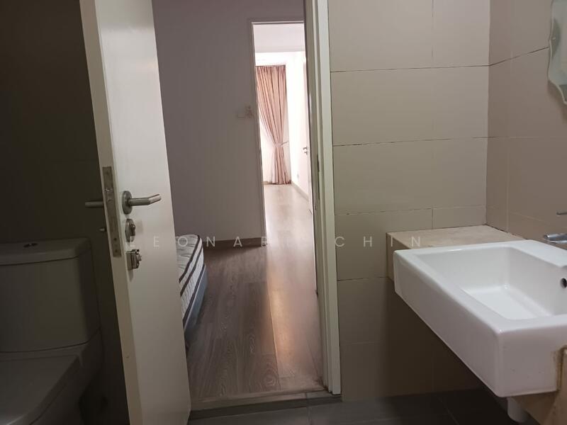 Kondominium untuk Dijual di Le Yuan Residence - Leonard Chin - Bathroom - PropertyGuru.com.my