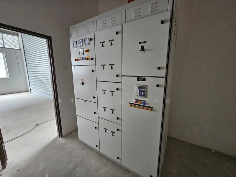 Semi-D Factory for Rent in Taman Industri Alam Jaya (Puncak Alam) - Annie Chong - Interior - PropertyGuru.com.my