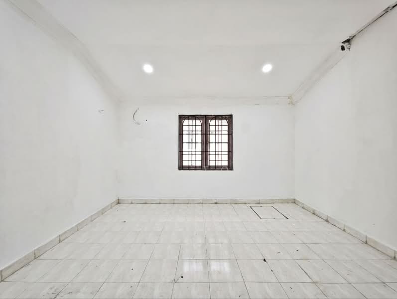 1-storey Terraced House for Sale in Taman Alam Megah (Shah Alam) - Alex Tong - Interior - PropertyGuru.com.my