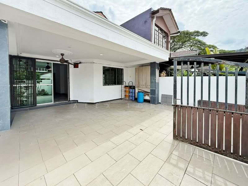 1-storey Terraced House for Sale in Taman Alam Megah (Shah Alam) - Alex Tong - Exterior - PropertyGuru.com.my