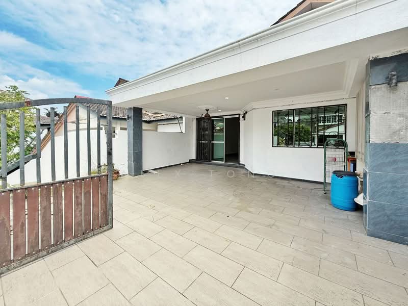 1-storey Terraced House for Sale in Taman Alam Megah (Shah Alam) - Alex Tong - Exterior - PropertyGuru.com.my