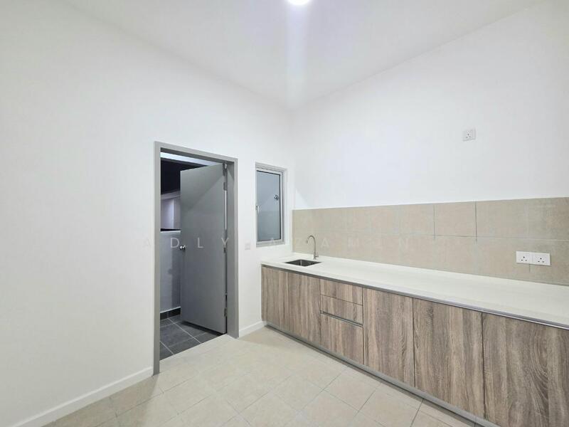 Condominium for Rent at Sanderling Lakefront - Adly Azamin - Kitchen - PropertyGuru.com.my