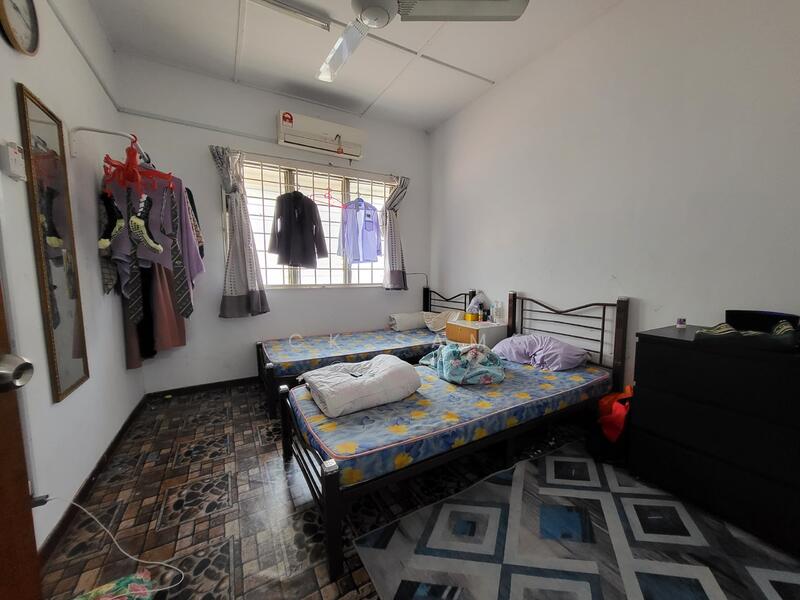 2-storey Terraced House for Sale in Bandar Country Homes (Rawang) - CK Sam - Bedroom - PropertyGuru.com.my