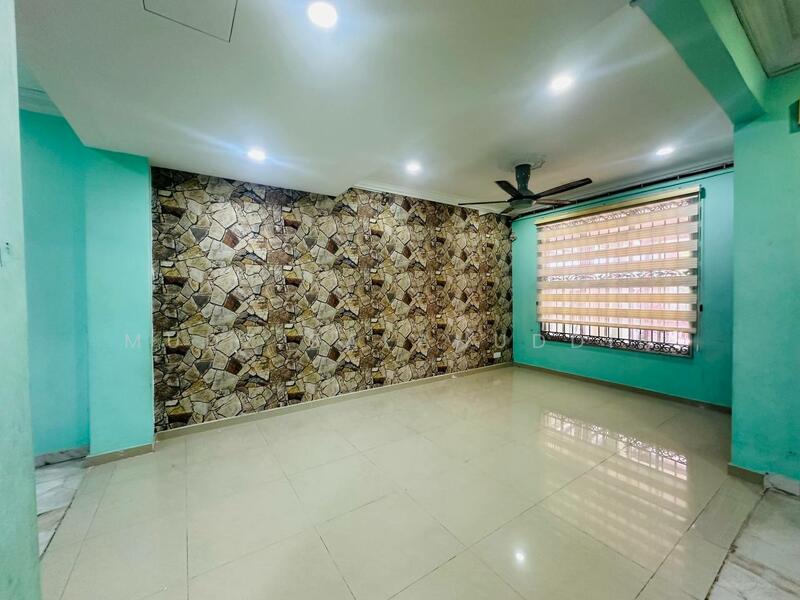 2-storey Terraced House for Sale in Bandar Baru Bangi (Selangor) - Mudz Salahuddin - Living Room - PropertyGuru.com.my