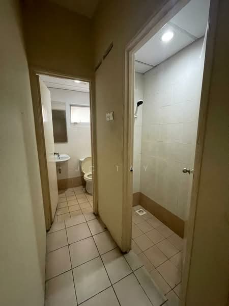 Service Residence for Sale at Casa Subang - JC Tay - Bathroom - PropertyGuru.com.my
