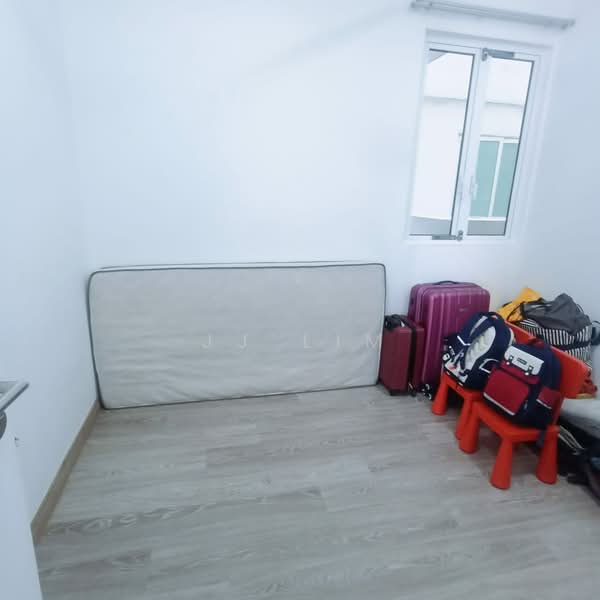 Kondominium untuk Disewa di Scenaria @ North Kiara Hills - JJ Lim - Bedroom - PropertyGuru.com.my