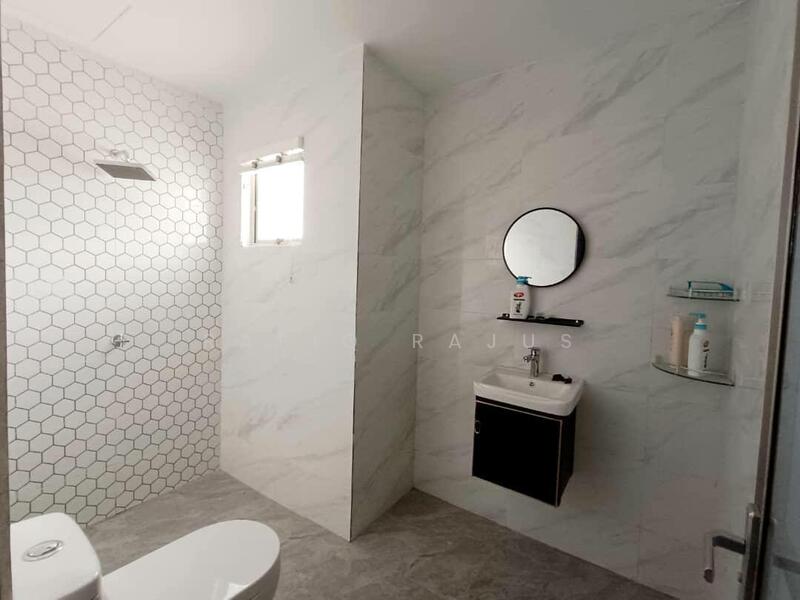 2-storey Terraced House for Sale in Taman Puncak Perdana (Shah Alam) - RAFIQ RAJUS - Bathroom - PropertyGuru.com.my