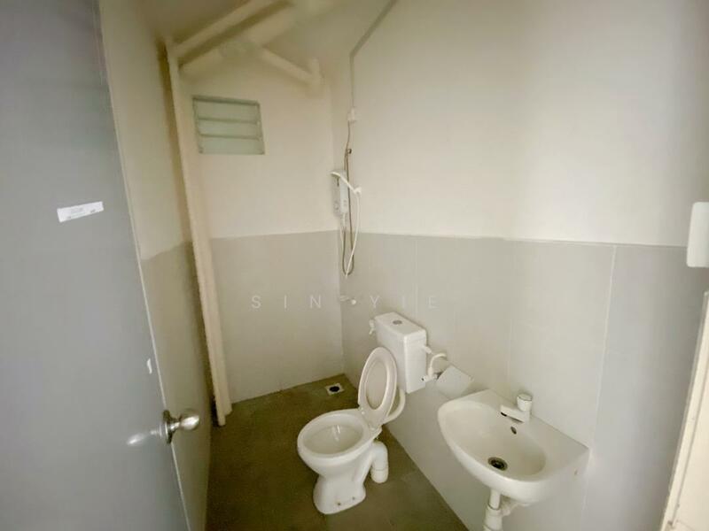 Flora Damai untuk Untuk Dijual - RM 290,000, Feb 2026 - Bathroom - PropertyGuru.com.my