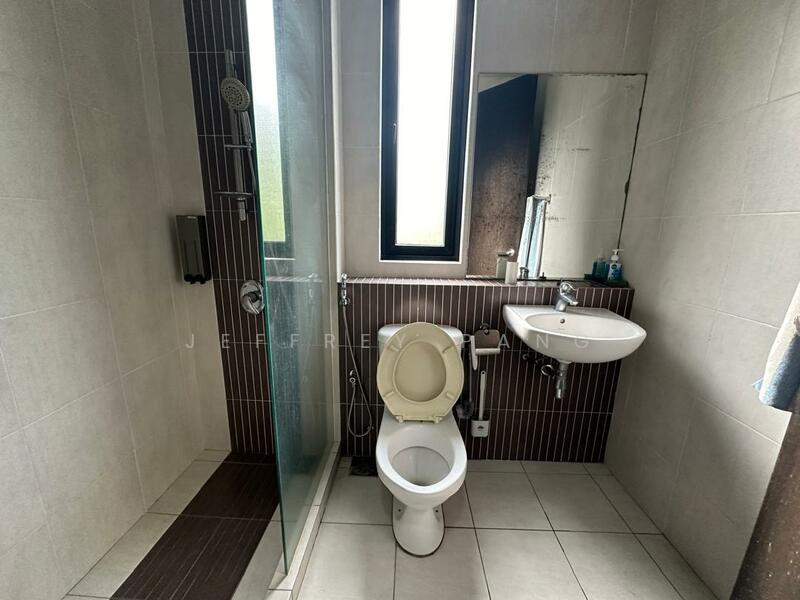 Twin Palms @ Sungai Long untuk Untuk Dijual - RM 1,850,000, Apr 2026 - Bathroom - PropertyGuru.com.my
