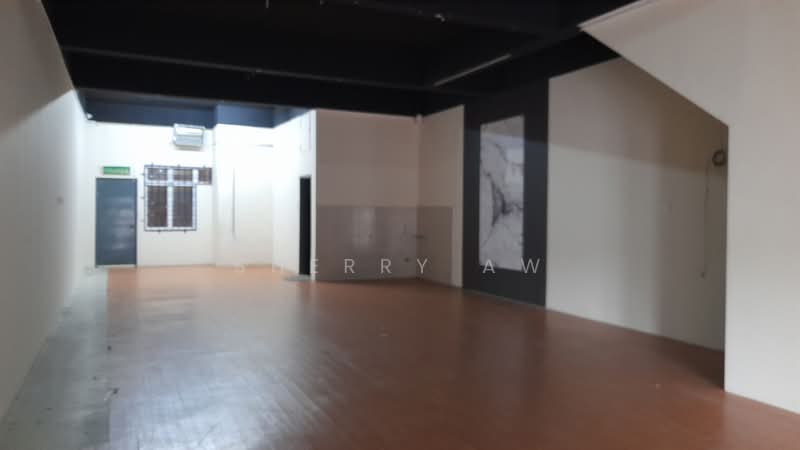 Pejabat untuk Disewa di Bandar Putra Permai (Seri Kembangan) - Sherry Aw - Interior - PropertyGuru.com.my