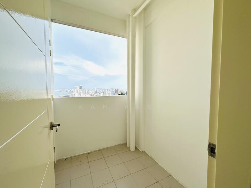 Mont Residence untuk Untuk Disewa - RM 2,300 /bulan, Mac 2026 - Balcony - PropertyGuru.com.my