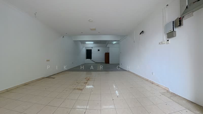 Kedai untuk Disewa di Taman Desa (Kuala Lumpur) - Pik Har Chan - Interior - PropertyGuru.com.my