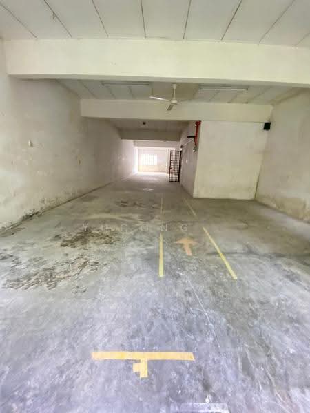 Shop for Sale in Bandar Indahpura (Kulai) - Yucong . - Car Park - PropertyGuru.com.my
