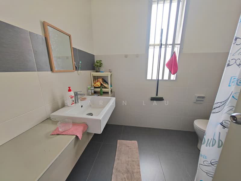 Aspira LakeHomes untuk Untuk Dijual - RM 850,000, Apr 2026 - Bathroom - PropertyGuru.com.my