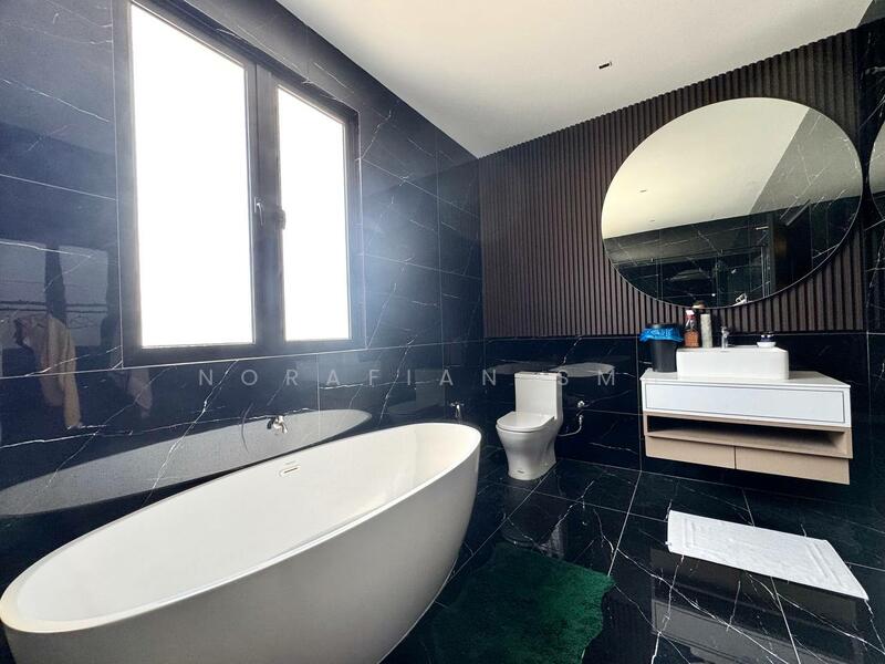 Bungalow for Sale in Shah Alam (Selangor) - Norafian SMH - Bathroom - PropertyGuru.com.my